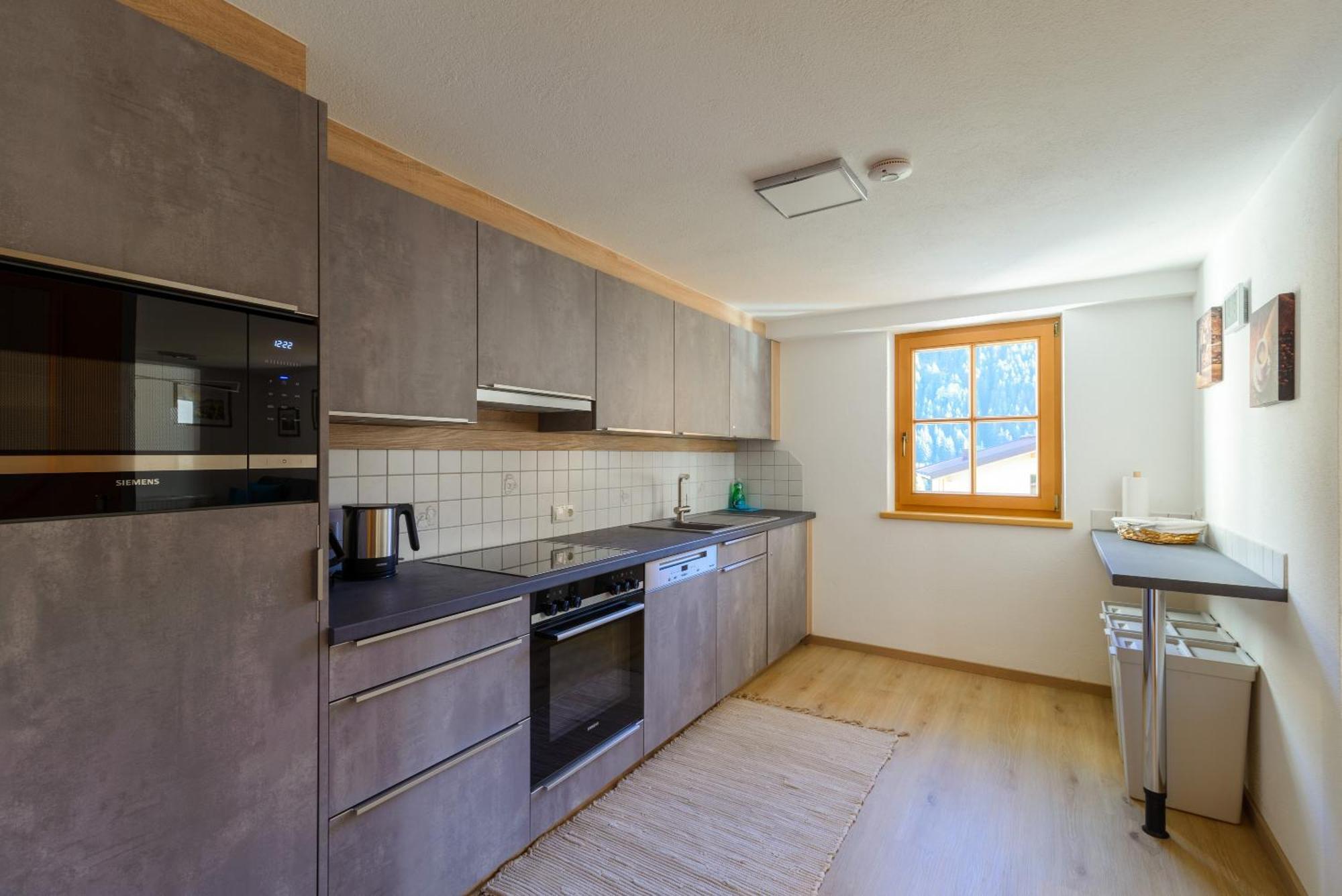 Haus St. Bernard Apartment Pettneu am Arlberg Ngoại thất bức ảnh