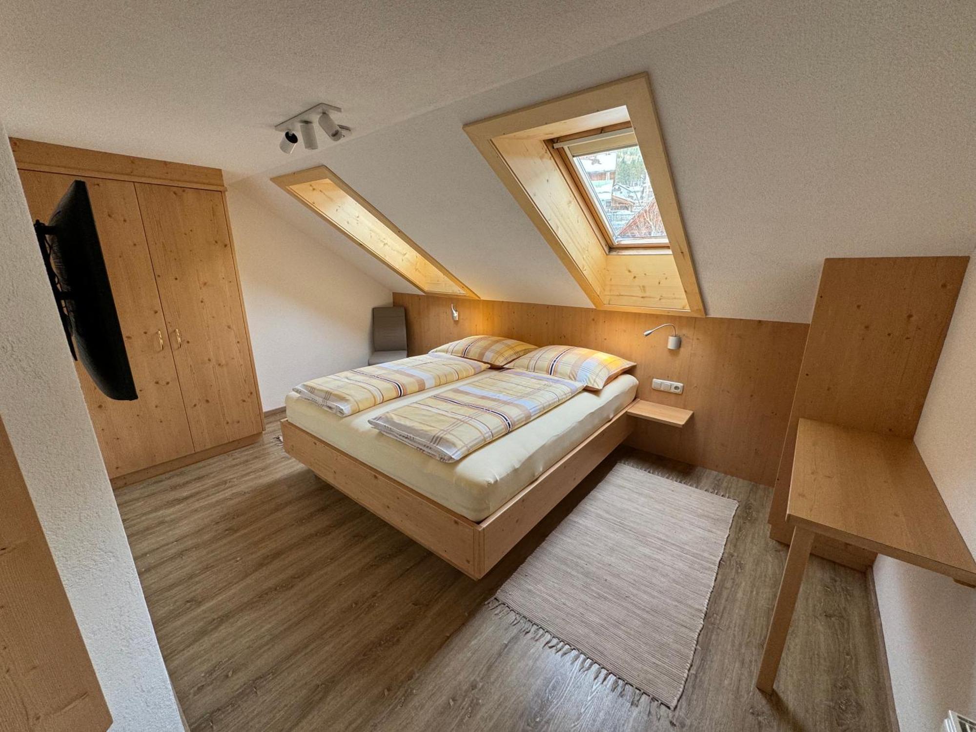 Haus St. Bernard Apartment Pettneu am Arlberg Ngoại thất bức ảnh