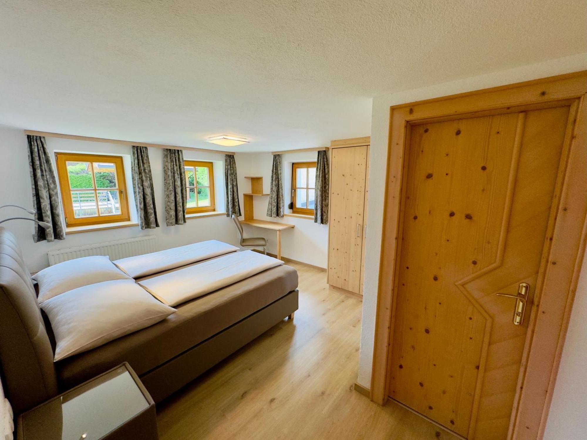Haus St. Bernard Apartment Pettneu am Arlberg Ngoại thất bức ảnh
