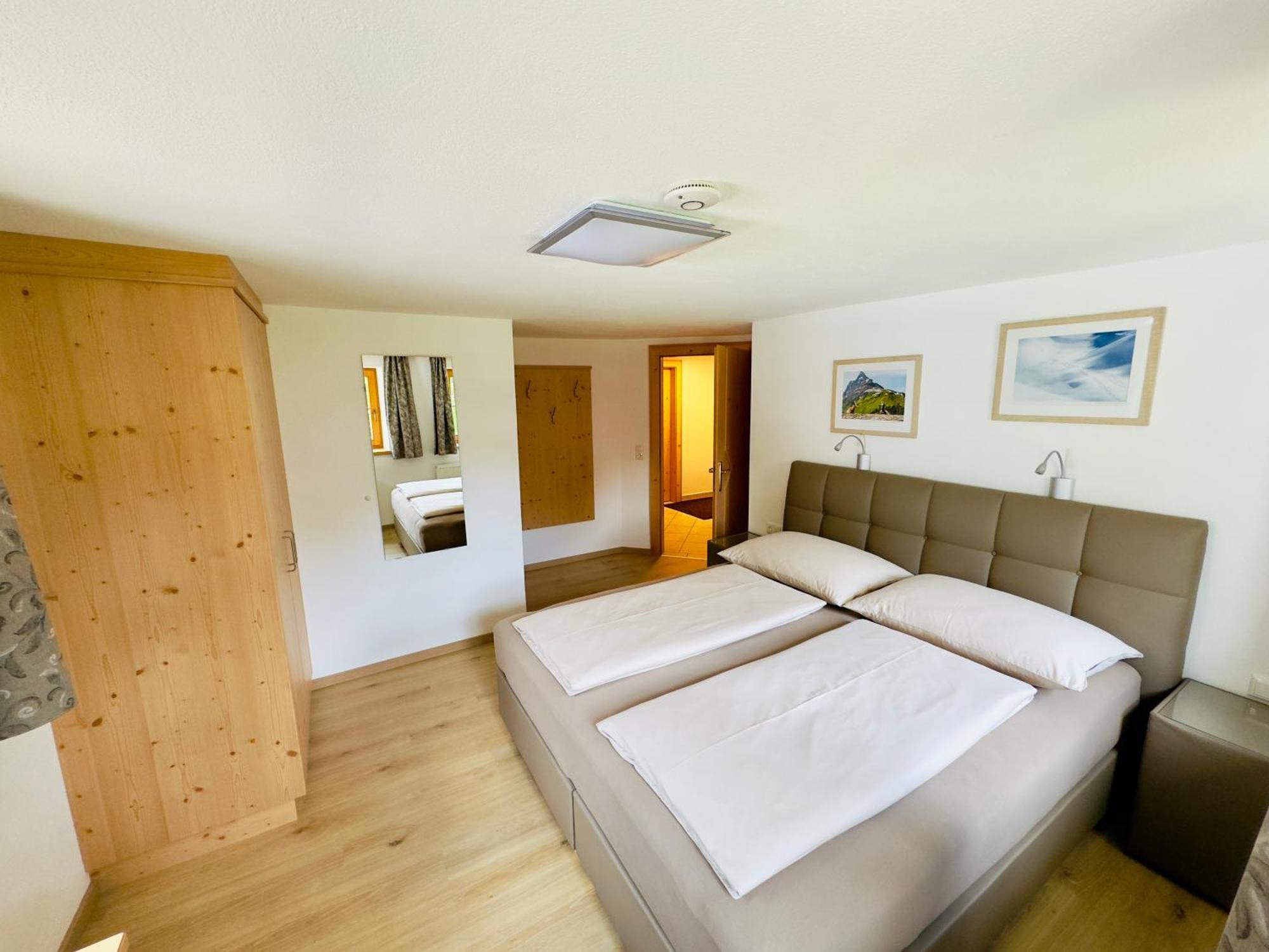 Haus St. Bernard Apartment Pettneu am Arlberg Ngoại thất bức ảnh